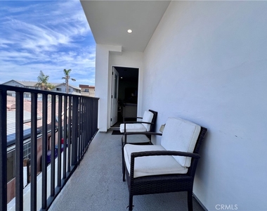 13927 Chadron Ave - Photo Thumbnail 14