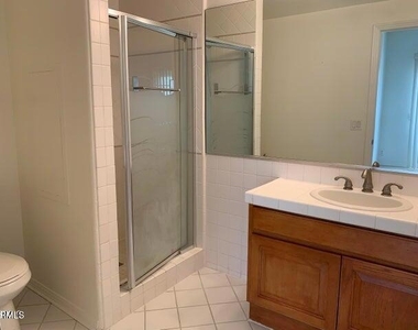 1811 Manning - Photo Thumbnail 22