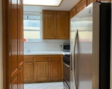 1811 Manning - Photo Thumbnail 10