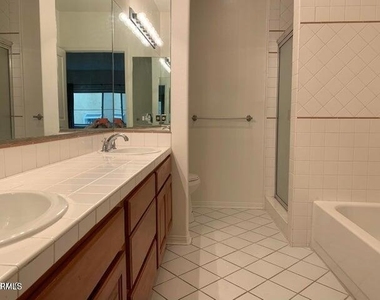 1811 Manning - Photo Thumbnail 16