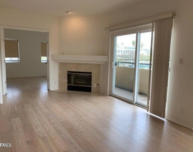 1811 Manning - Photo Thumbnail 4