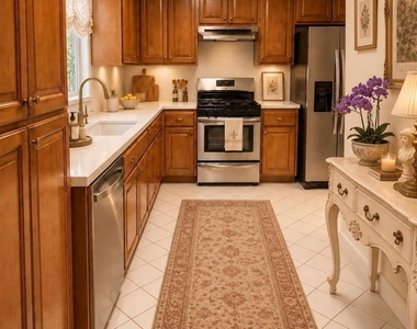 1811 Manning - Photo Thumbnail 15