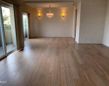 1811 Manning - Photo Thumbnail 7