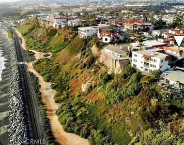 1107 Buena Vista - Photo Thumbnail 17