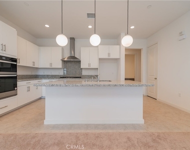 1083 Cadence - Photo Thumbnail 9