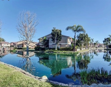 7966 Moonmist Circle - Photo Thumbnail 2