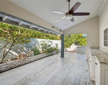 17511 Sherbrook - Photo Thumbnail 23