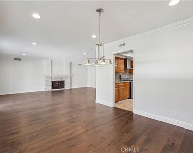 17511 Sherbrook - Photo Thumbnail 6