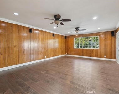 17511 Sherbrook - Photo Thumbnail 11