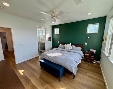 632 Moss Way - Photo Thumbnail 8