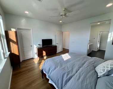 632 Moss Way - Photo Thumbnail 9