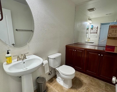 632 Moss Way - Photo Thumbnail 22