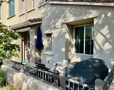 632 Moss Way - Photo Thumbnail 24