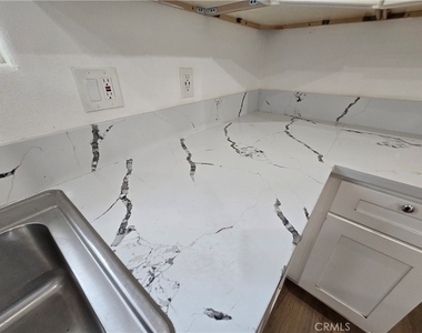 4728 Hillside - Photo Thumbnail 13