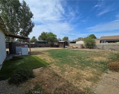 4728 Hillside - Photo Thumbnail 16