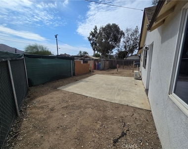 4728 Hillside - Photo Thumbnail 15