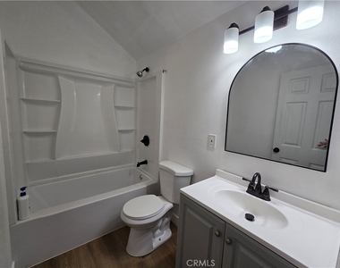 4728 Hillside - Photo Thumbnail 10