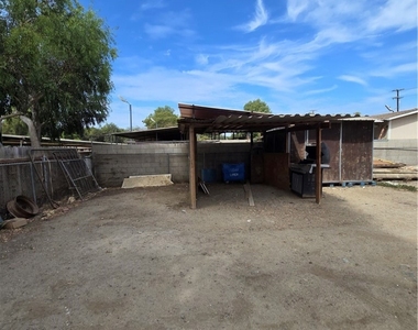 4728 Hillside - Photo Thumbnail 19