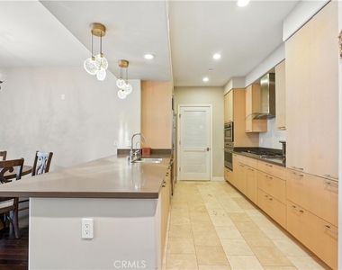 403 Caruso - Photo Thumbnail 7