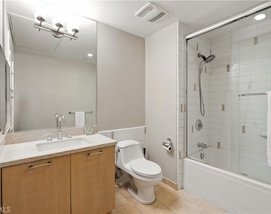 403 Caruso - Photo Thumbnail 17
