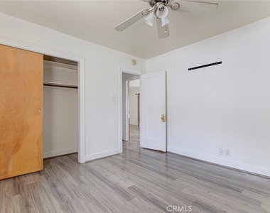 10733 Louise Avenue - Photo Thumbnail 8
