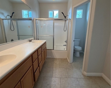 27932 John F Kennedy Drive - Photo Thumbnail 12