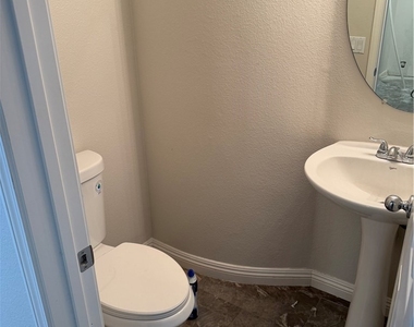 27932 John F Kennedy Drive - Photo Thumbnail 5