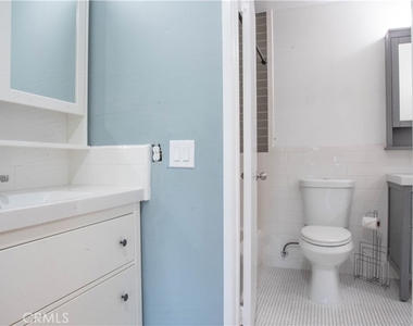 1216 S Cypress - Photo Thumbnail 14