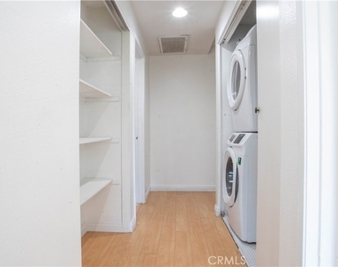 1216 S Cypress - Photo Thumbnail 11