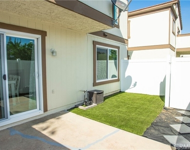 1216 S Cypress - Photo Thumbnail 18