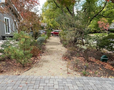 105 Roberta Ave - Photo Thumbnail 2