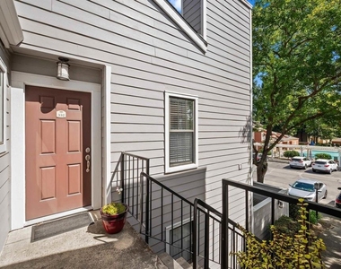 332 Eastridge Dr - Photo Thumbnail 7