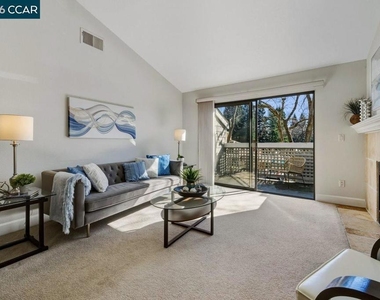 332 Eastridge Dr - Photo Thumbnail 12
