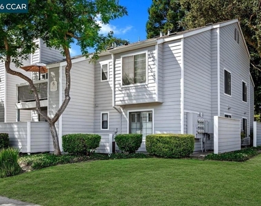 332 Eastridge Dr - Photo Thumbnail 2