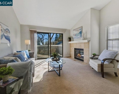 332 Eastridge Dr - Photo Thumbnail 13