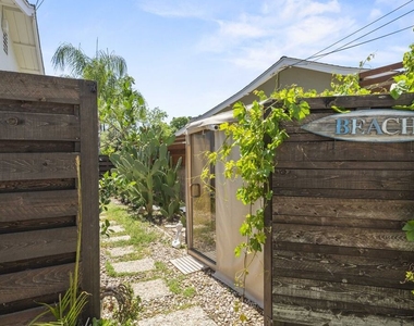 23023 Gainford Street - Photo Thumbnail 20