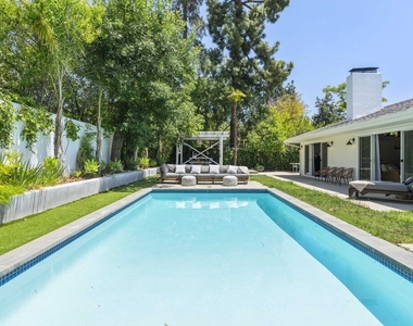 23023 Gainford Street - Photo Thumbnail 32