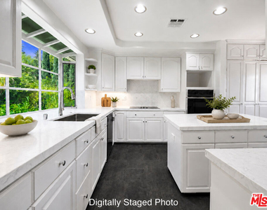 4645 Petit Avenue - Photo Thumbnail 5