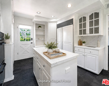 4645 Petit Avenue - Photo Thumbnail 6