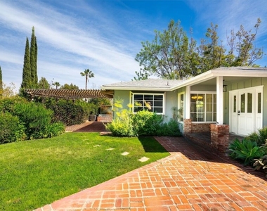 4645 Petit Avenue - Photo Thumbnail 25