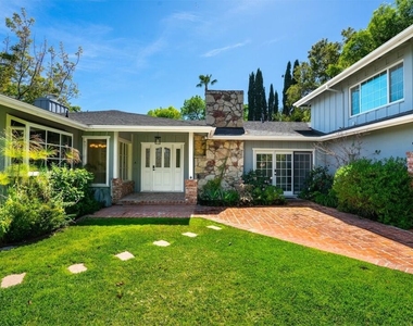 4645 Petit Avenue - Photo Thumbnail 24