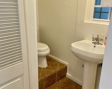 9050 Elevado Street - Photo Thumbnail 6