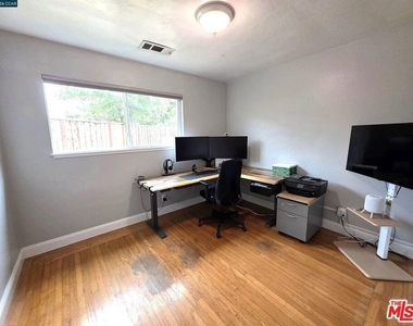 2068 Revere Drive - Photo Thumbnail 13