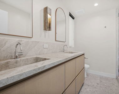 426 Arnaz Drive - Photo Thumbnail 3