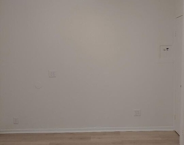 5419 Harold Way - Photo Thumbnail 12