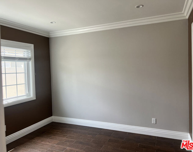 9716 Casaba Avenue - Photo Thumbnail 12