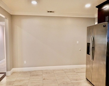 9716 Casaba Avenue - Photo Thumbnail 7