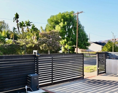 9716 Casaba Avenue - Photo Thumbnail 2