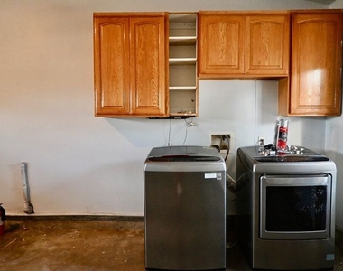 9716 Casaba Avenue - Photo Thumbnail 28