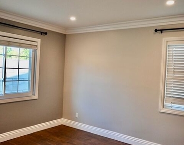 9716 Casaba Avenue - Photo Thumbnail 21